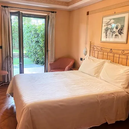 Διαμέρισμα Apartment Near Marco Simone Golf Rome, Cleaning Included Ρώμη