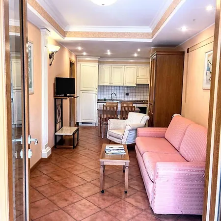 Apartment Near Marco Simone Golf Rome, Cleaning Included Ρώμη