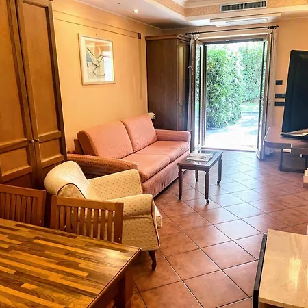 Apartment Near Marco Simone Golf Rome, Cleaning Included