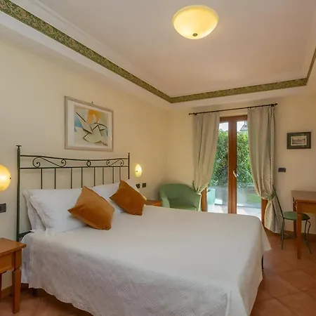 Apartment Near Marco Simone Golf Rome, Cleaning Included * Ρώμη